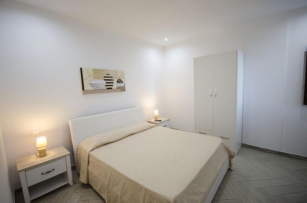 Appartamenti Da Clarissa Macari Exterior foto